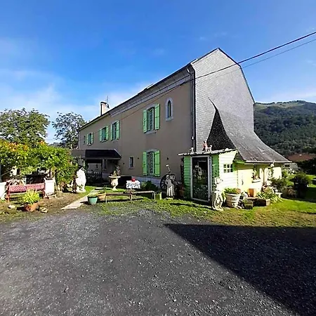 イン Ferme Arboucau
