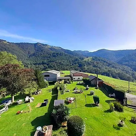 イン Ferme Arboucau